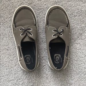 Boys boat shoes